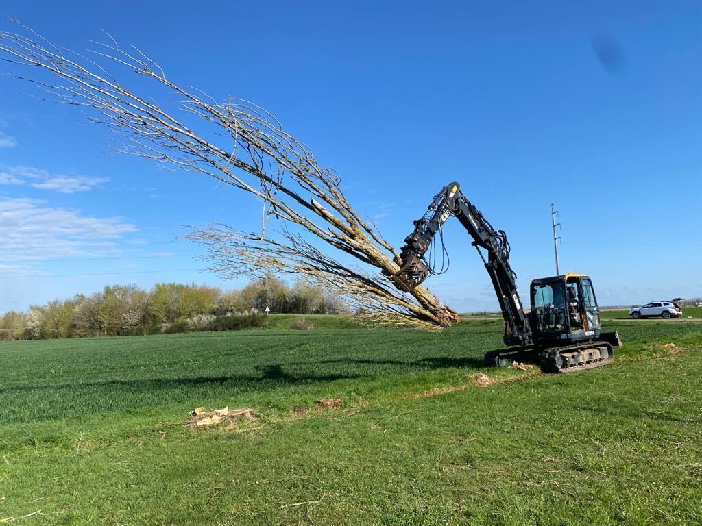 Remblaiement et compactage chantier et pelles