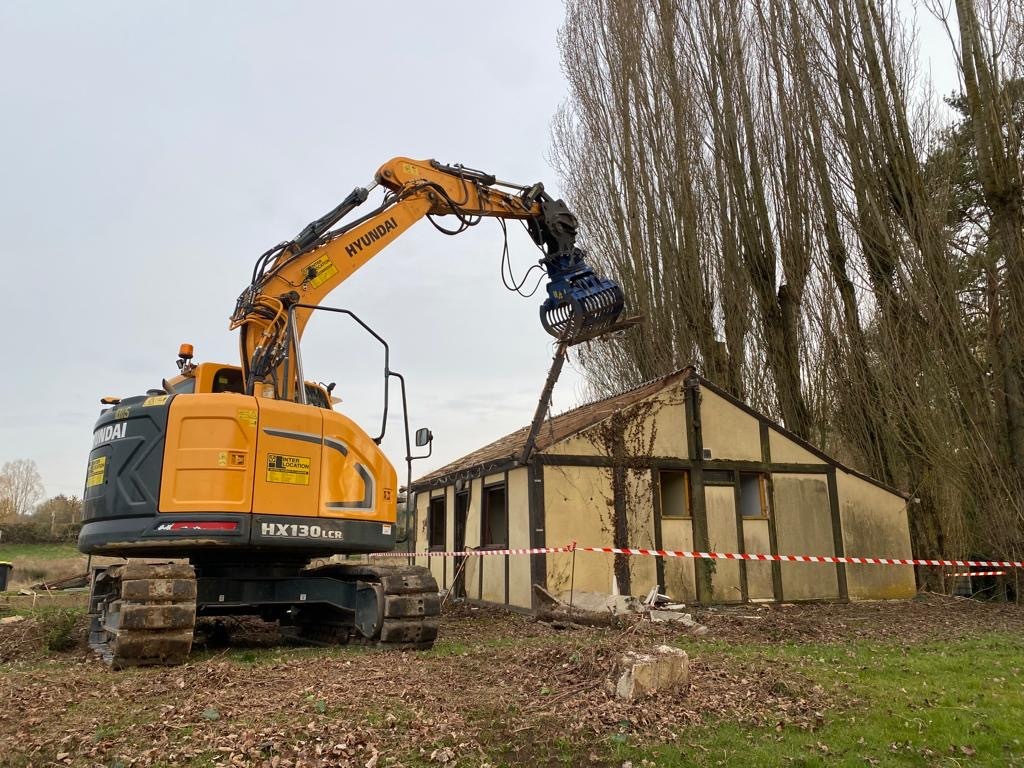 devis pour travaux de terrassement en eure et loir - déùmolition decaissage et nivellement